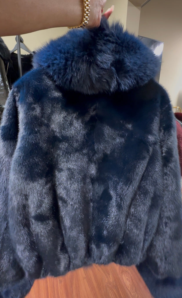 Mimi Mink